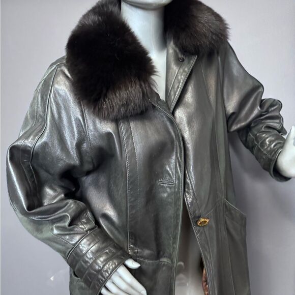 Black Leather Fur-Trim Trench Coat W/ Gold Buttons - Picture 3 of 15